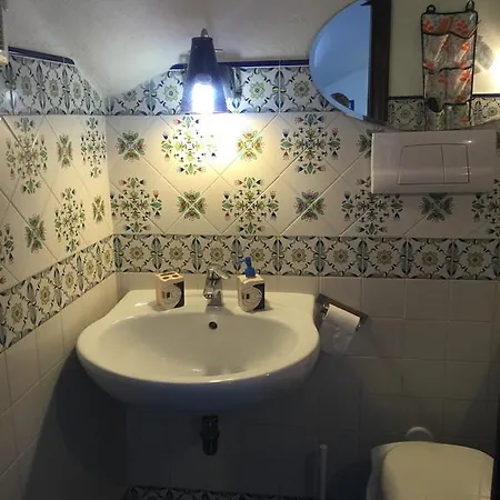 Casa Vacanze To Live Capri